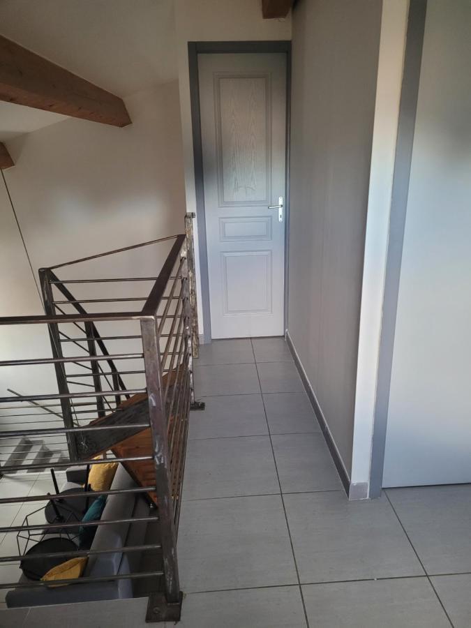 Appartement Avec Exterieur Aigues-Mortes Luaran gambar