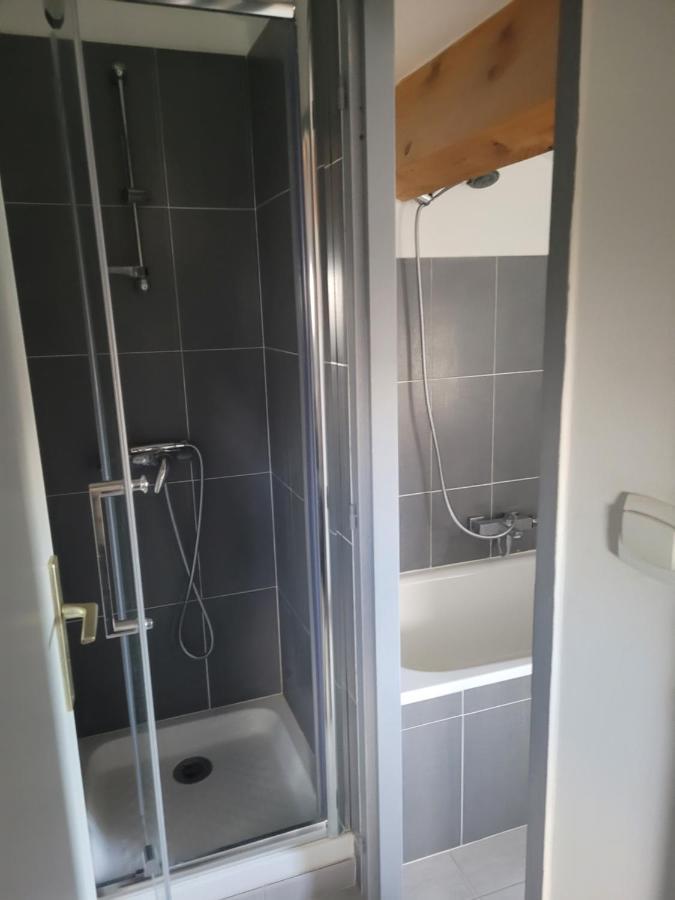 Appartement Avec Exterieur Aigues-Mortes Luaran gambar